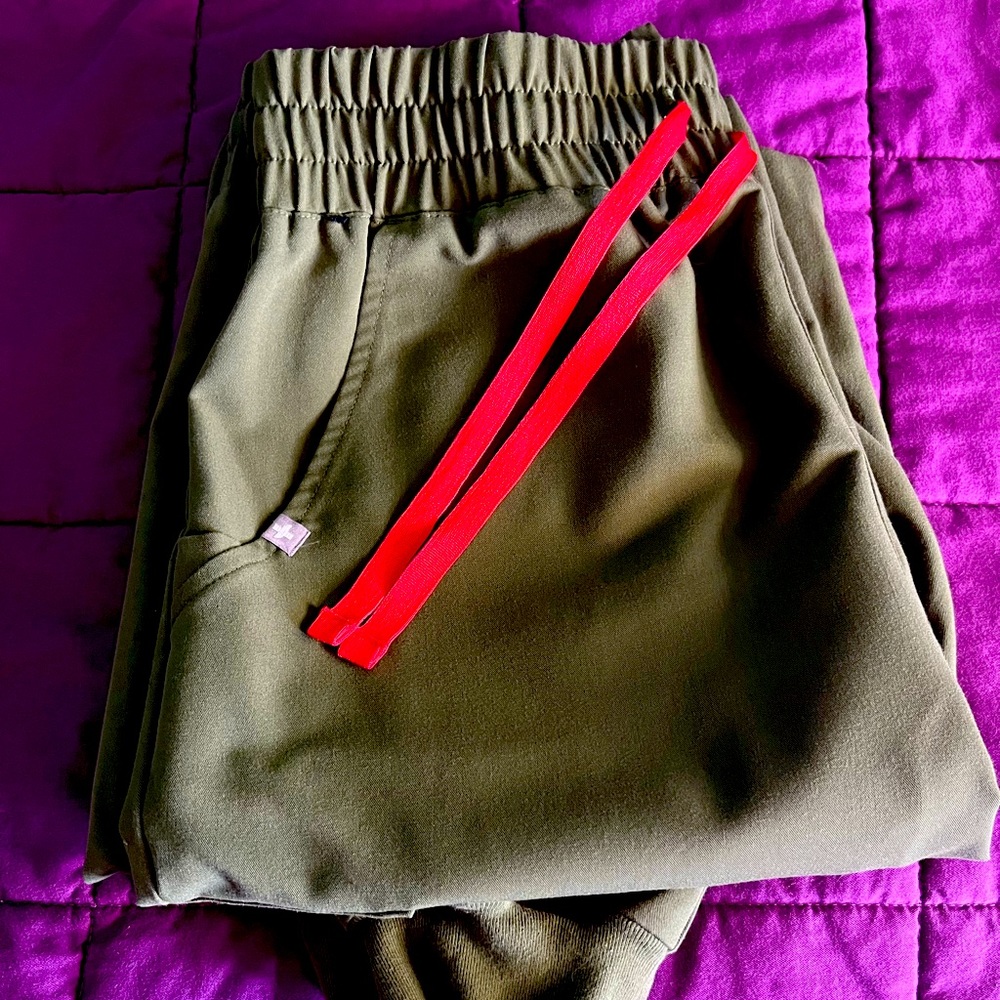 FIGS Dark Olive Zamora High Waisted Joggers!